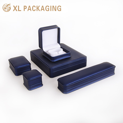 Купить XL Упаковка Фабрика коробок для индивидуальной упаковки Роскошная подарочная коробка Упаковка Ювелирные коробки Индивидуальный логотип Полосатый браслет Ожерелье Ювелирная коробка Упаковка Производство в сети