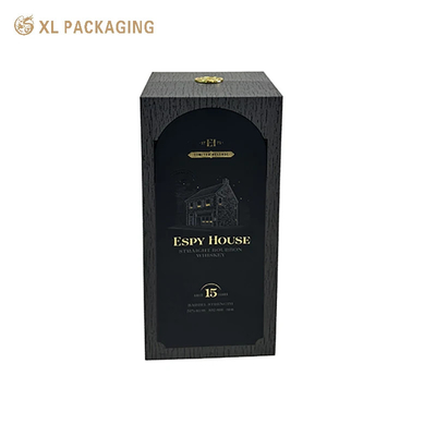 Купить  XL Packaging Фабрика по производству коробок для индивидуальной упаковки. Стильная подарочная коробка для вина с петлями, с золотой металлической табличкой и внутренней поддержкой из EVA для упаковки черной винной бумаги. Производство в сети