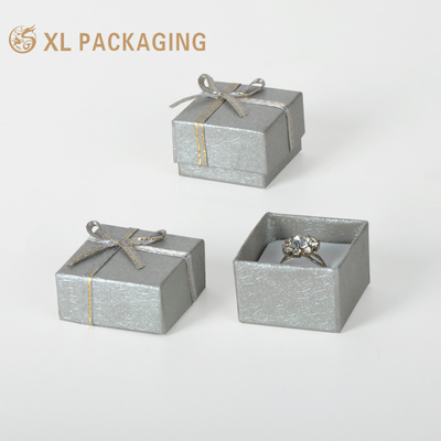 Купить XL Упаковка Индивидуальные ювелирные подарочные коробки Добавление логотипа Фольгированные вставки для идентификации бренда online manufacture