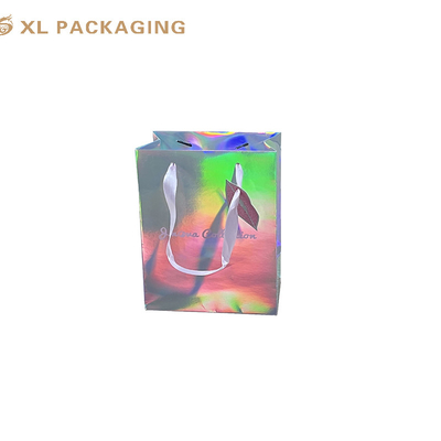 Подарочные бумажные пакеты XL с ручками, персонализированные, с блестящим покрытием, с тиснением фольгой, с логотипом на заказ, глянцевая ламинация, стильная упаковка для розничных мероприятий, брендированные подарки